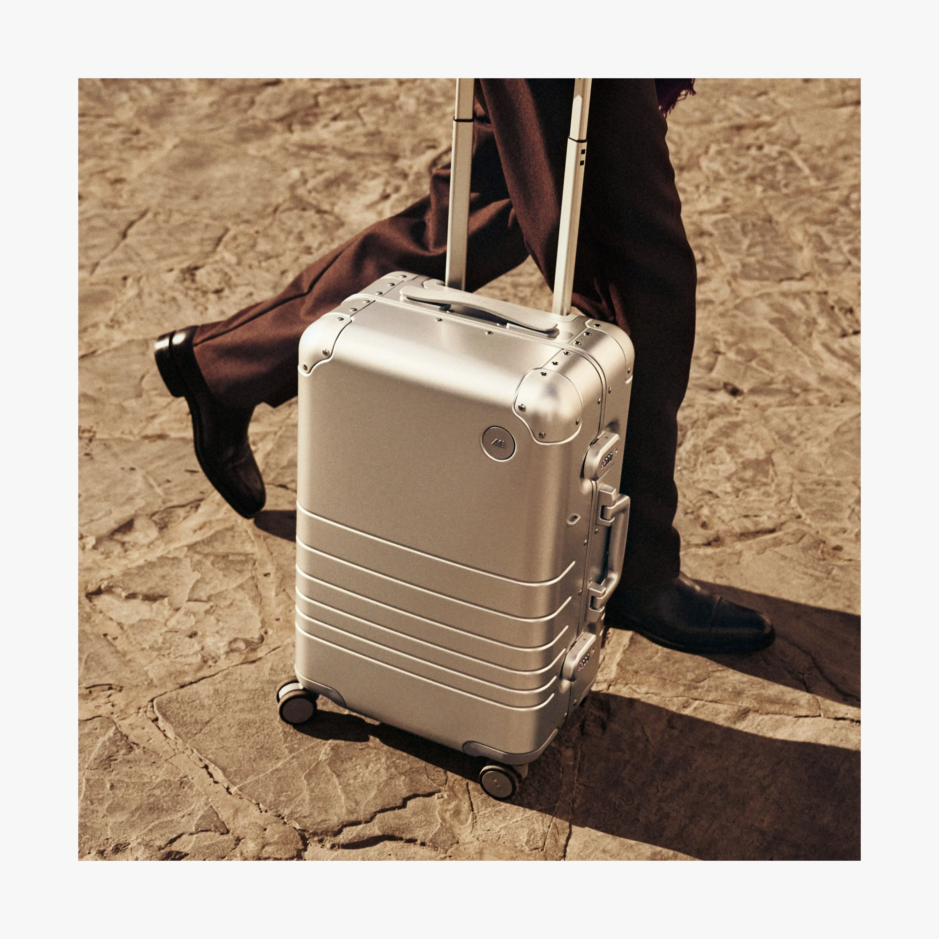 Aluminum Carry-On Plus - Image 20