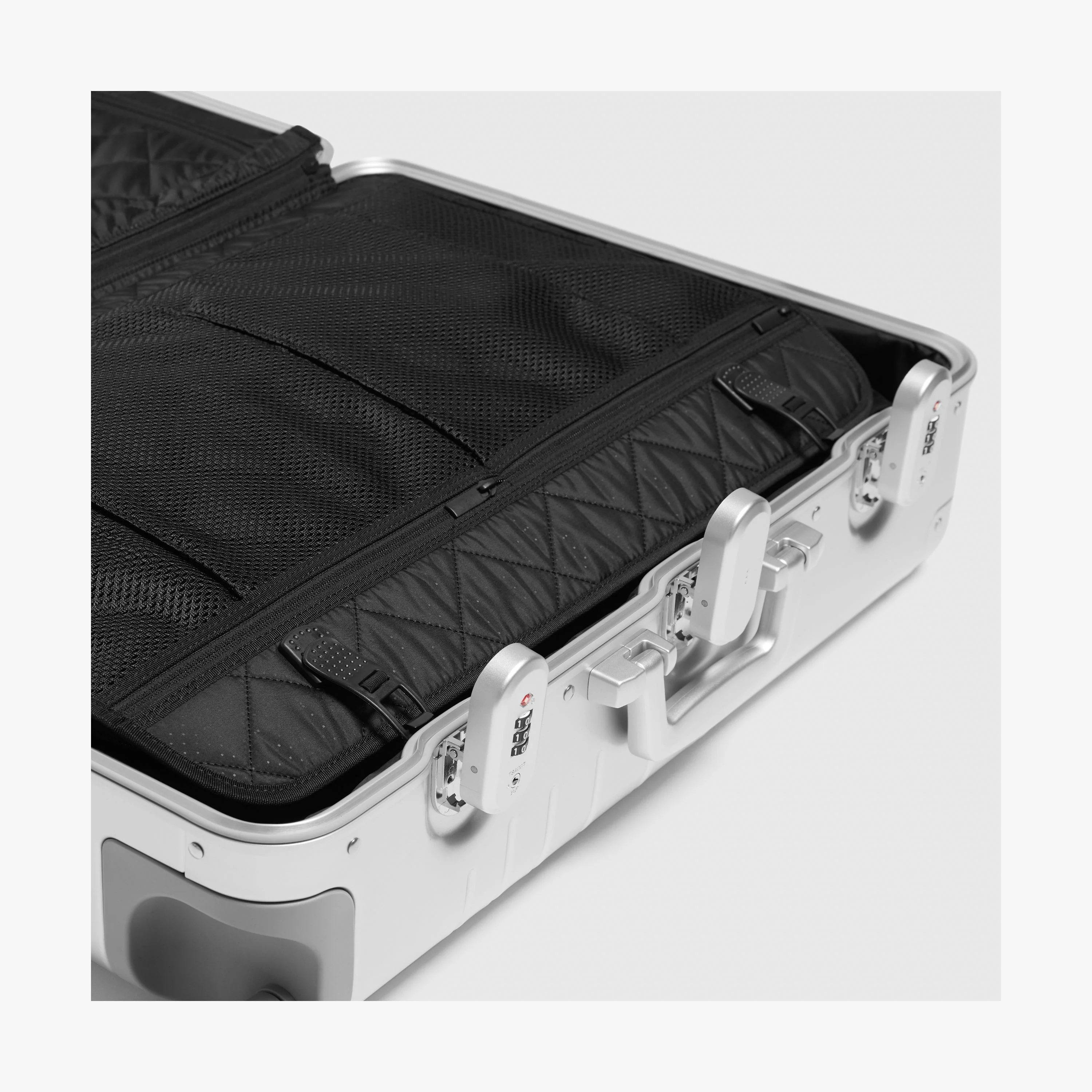 Aluminum Check-In Medium - Image 46