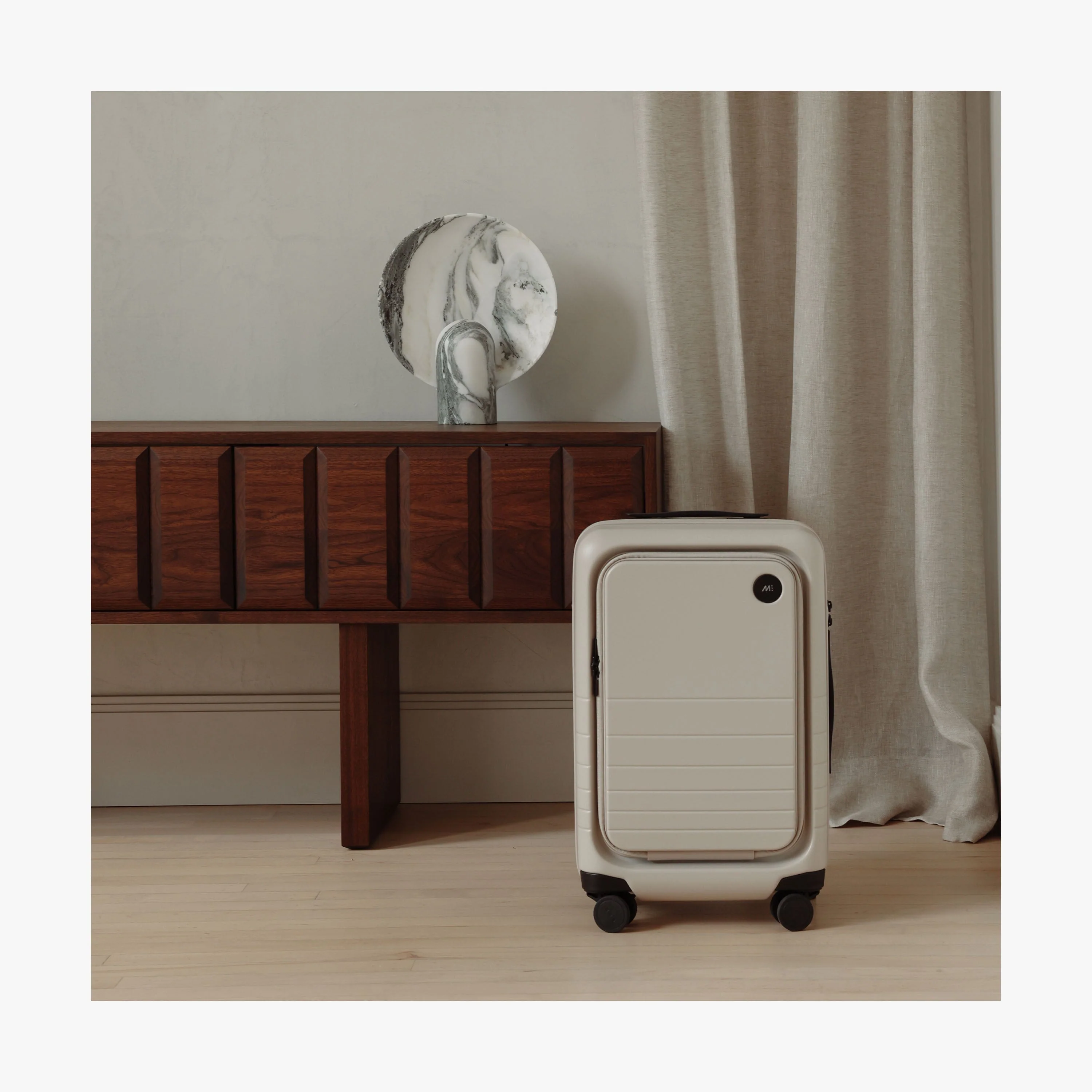 Check-In Medium - Image 108