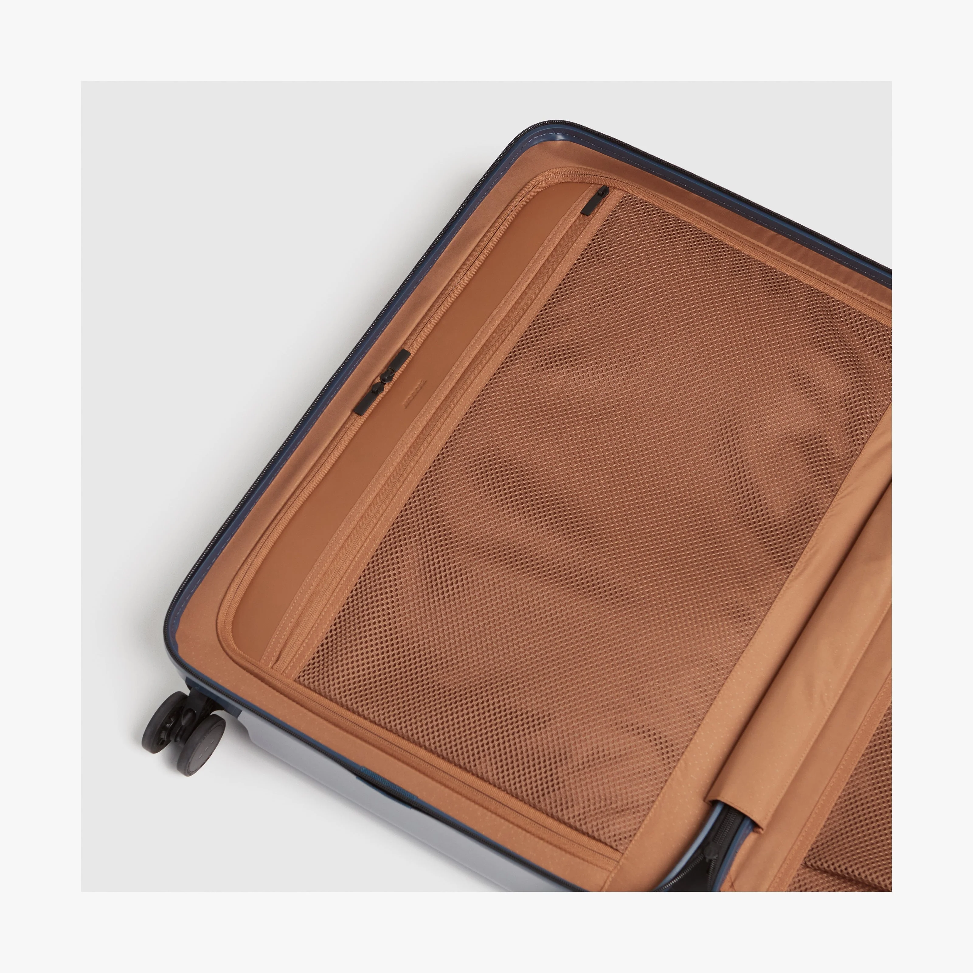 Check-In Medium - Image 123